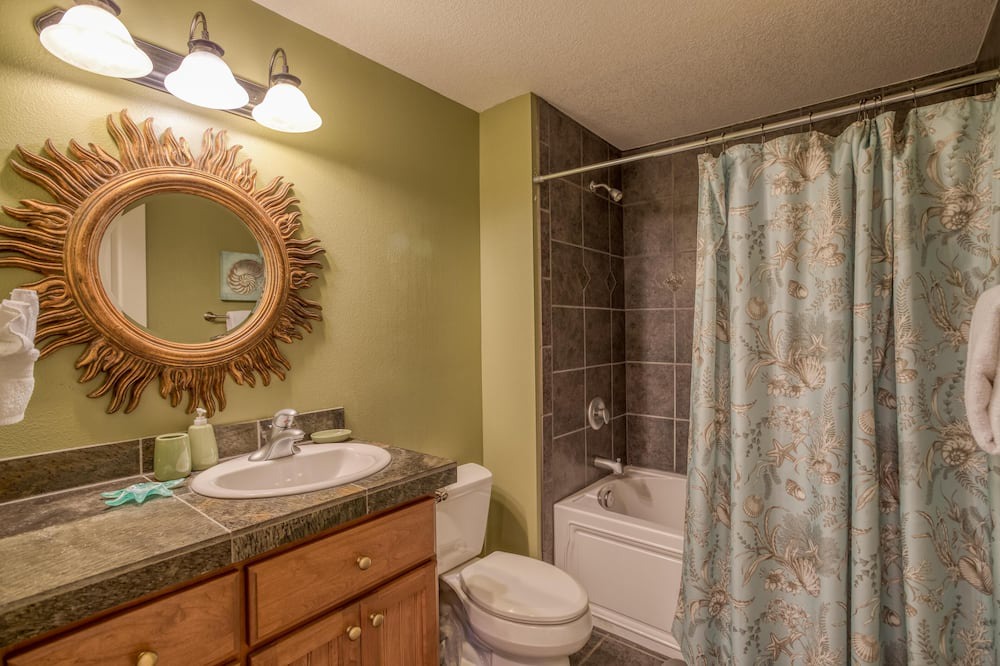 Photo of Bathroom in Agate Beach