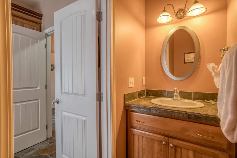 Photo of Bathroom in Agate Beach