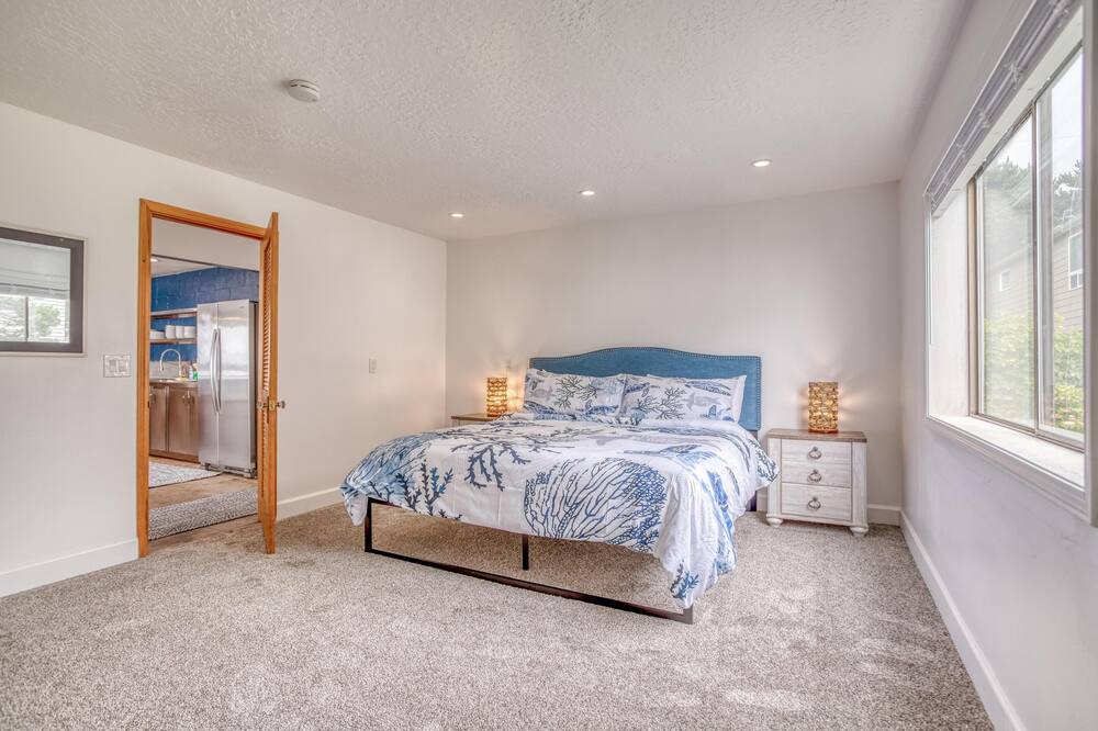 Photo of Bedroom in Lincoln Beach