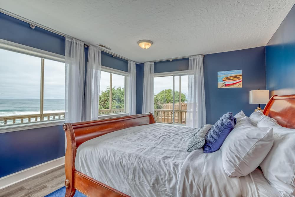 Photo of Bedroom in Lincoln Beach