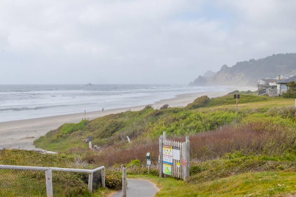 Photo of Others in Roads End