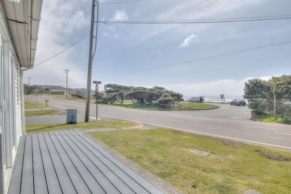 Photo of Patio Balcony in Roads End