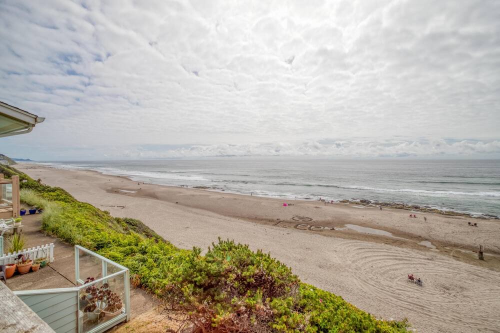 Photo of Others in Lincoln City