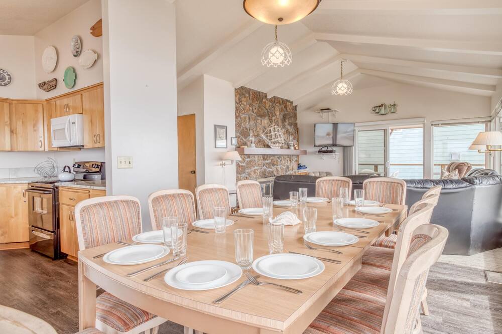 Photo of Kitchen in Lincoln City