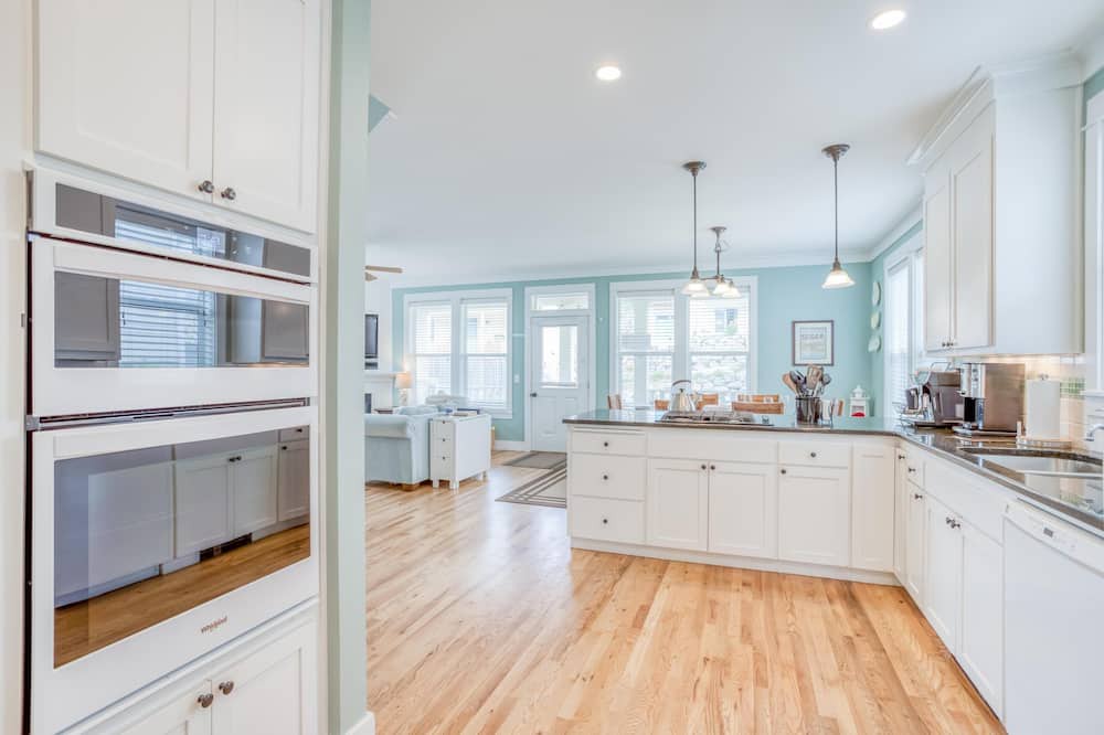 Photo of Kitchen in Olivia Beach