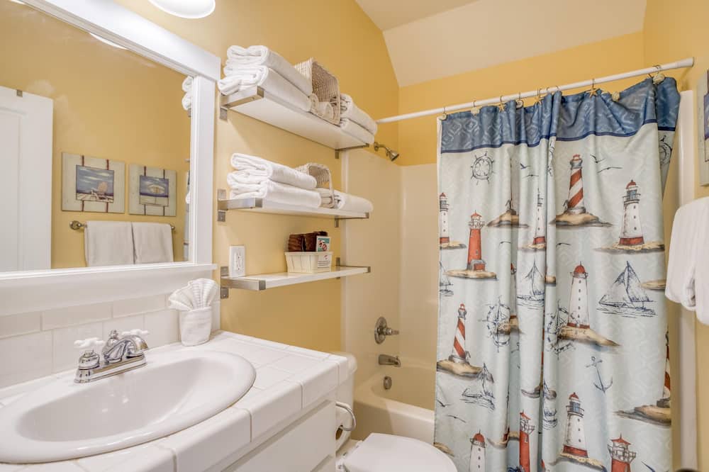 Photo of Bathroom in Olivia Beach