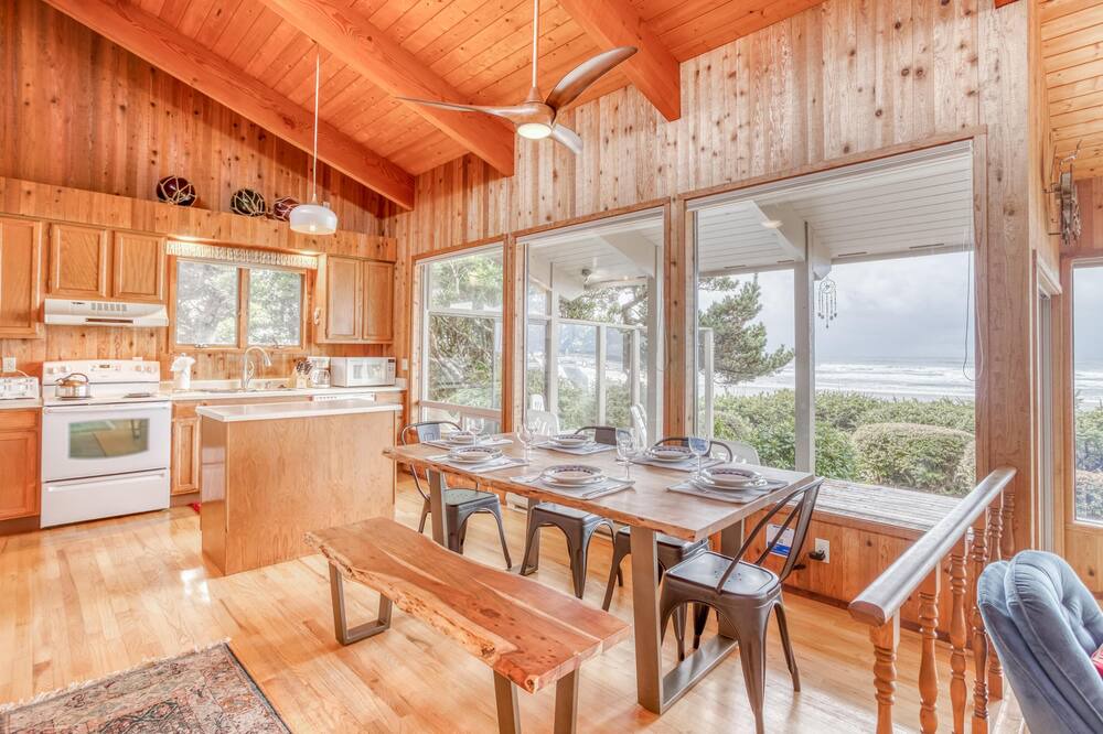 Photo of Kitchen in Seal Rock
