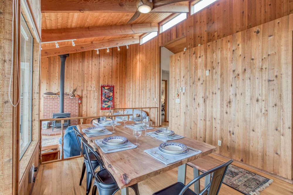 Photo of Bedroom in Seal Rock