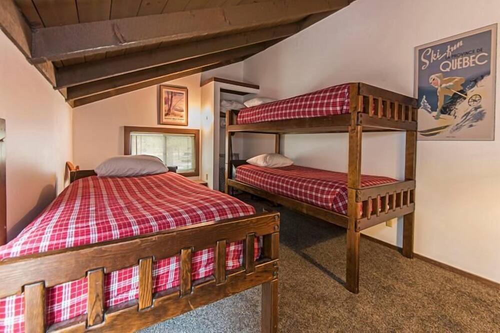 Photo of Bedroom in Overlook Park