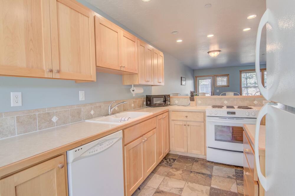 Photo of Kitchen in Shorepine Village