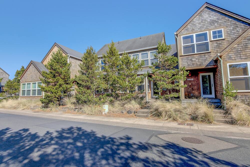 Photo of Outdoor in Shorepine Village