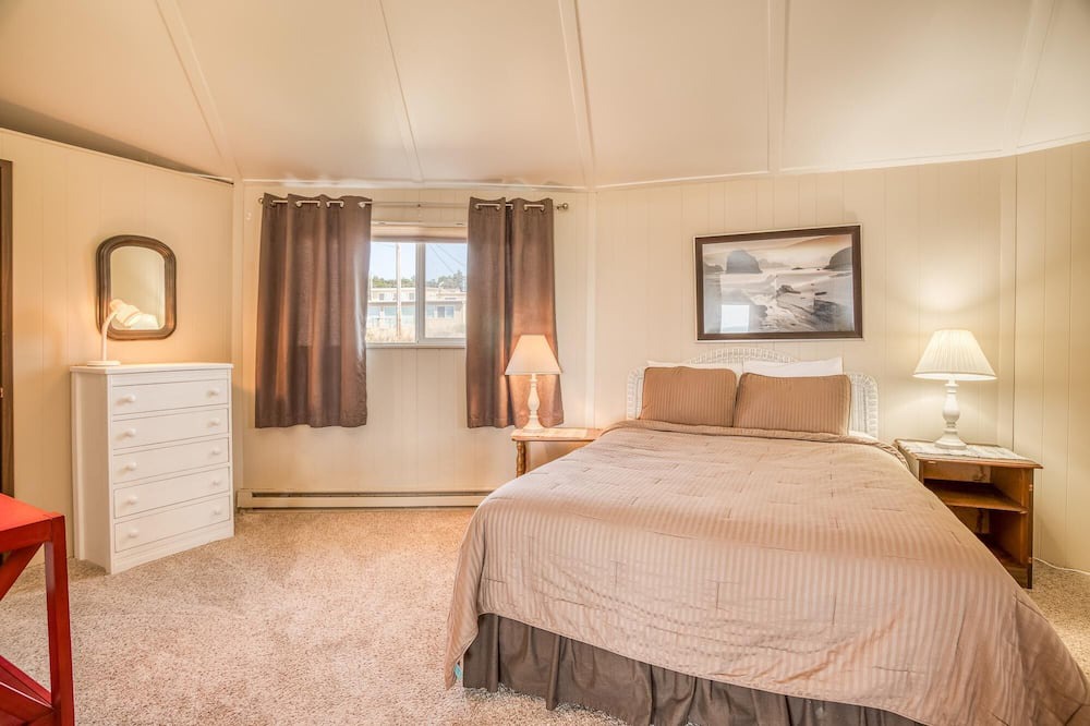Photo of Bedroom in Bayshore
