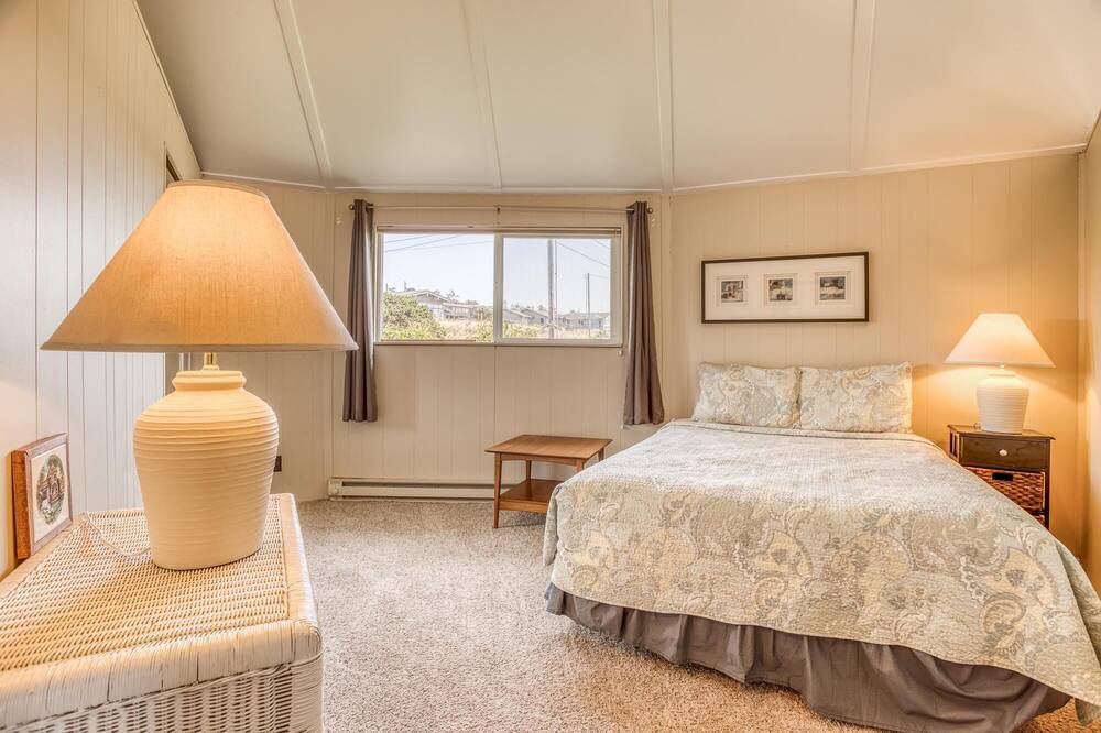 Photo of Bedroom in Bayshore
