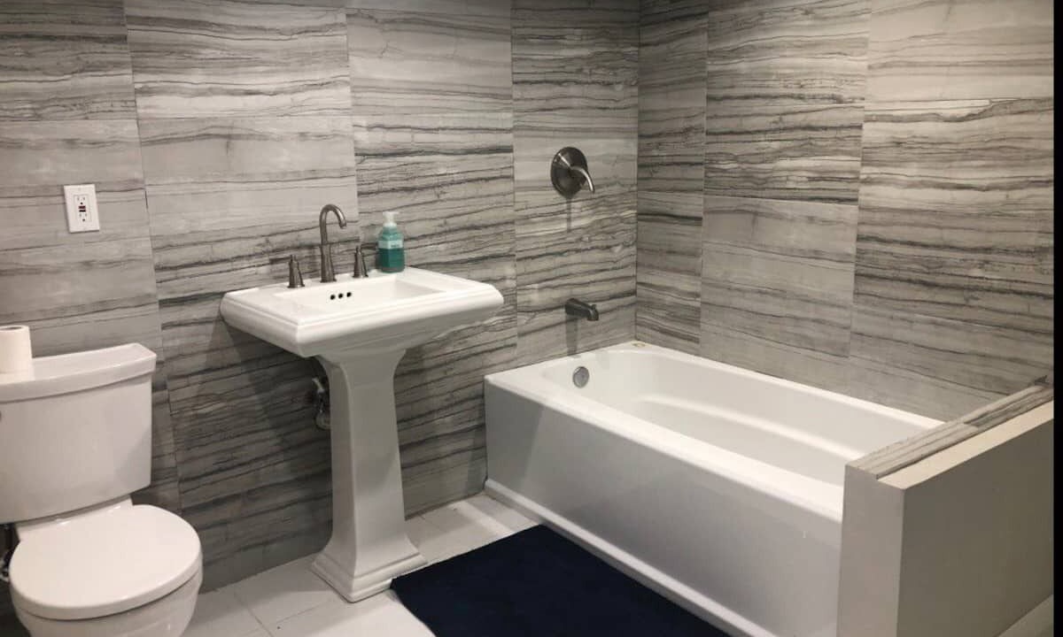 Photo of Bathroom in Greenlawn