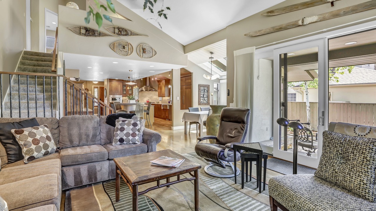 Photo of Livingroom in Old North Boulder