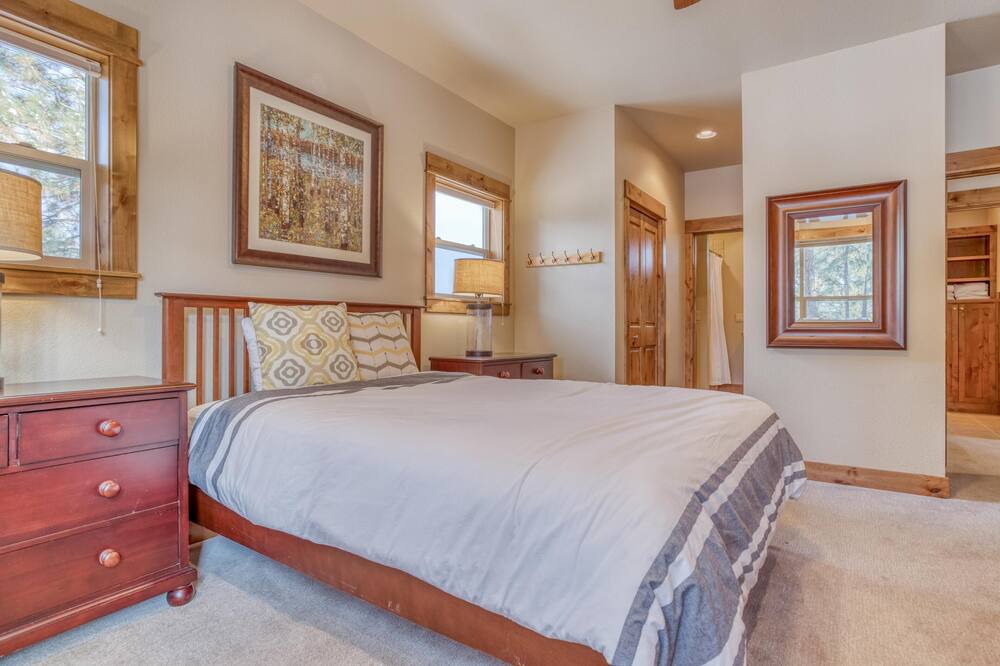 Photo of Bedroom in RiverWild