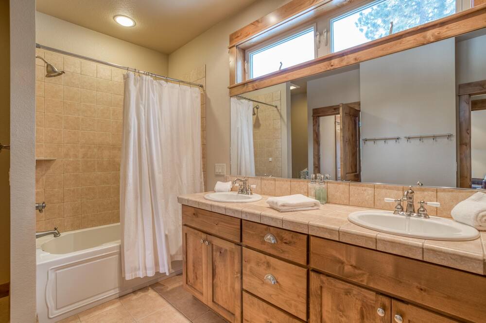 Photo of Bathroom in RiverWild