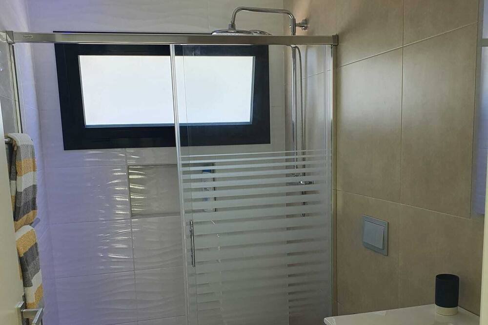 Photo of Bathroom in Benijofar