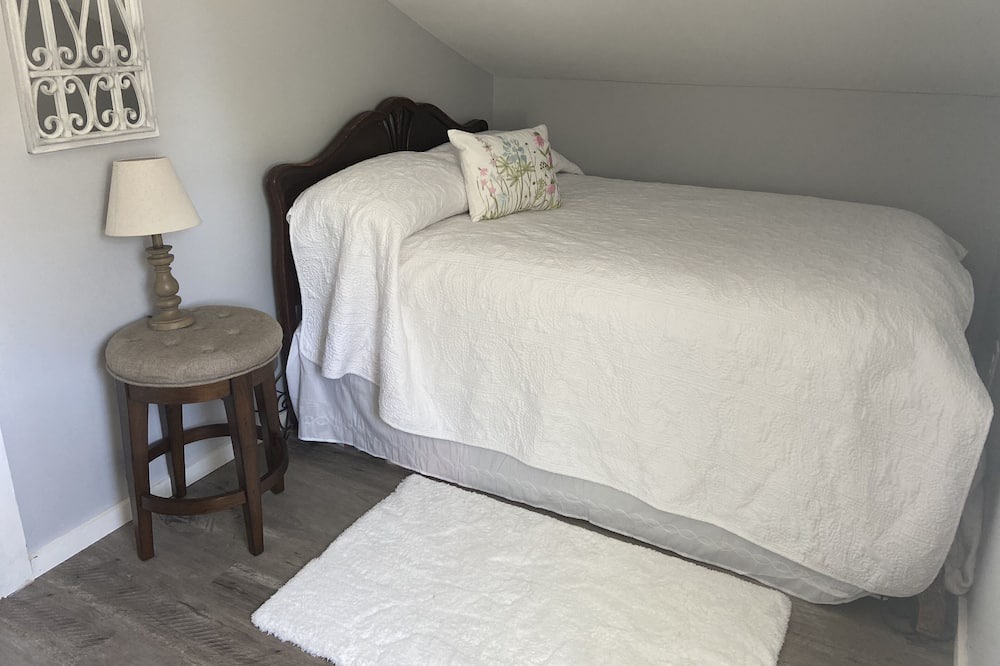 Photo of Bedroom in Hunt