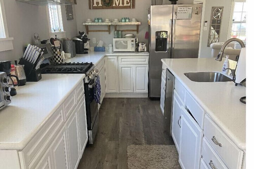 Photo of Kitchen in Hunt