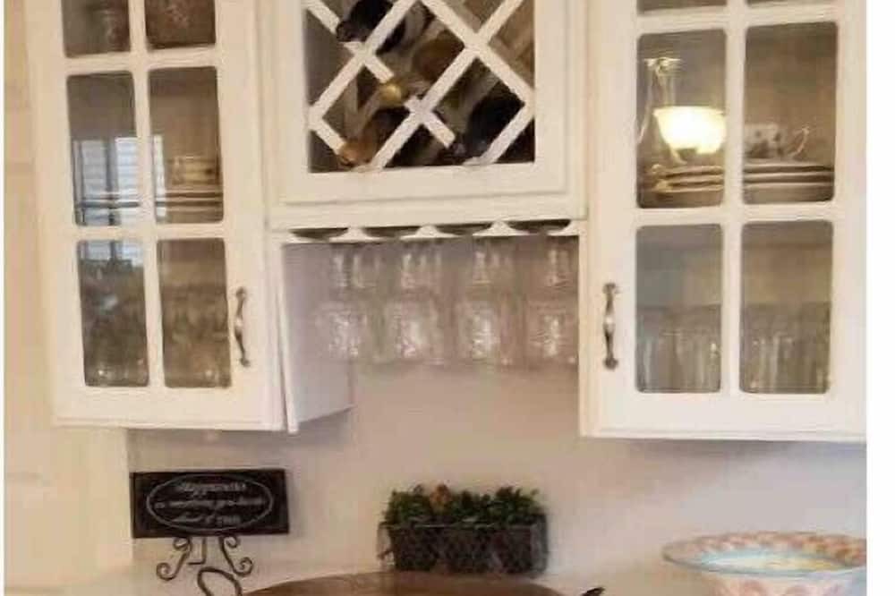 Photo of Kitchen in Hunt