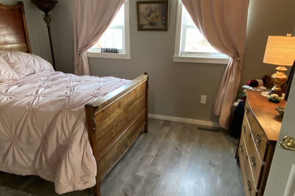 Photo of Bedroom in Hunt