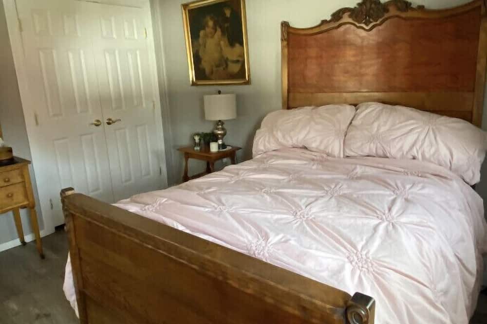 Photo of Bedroom in Hunt