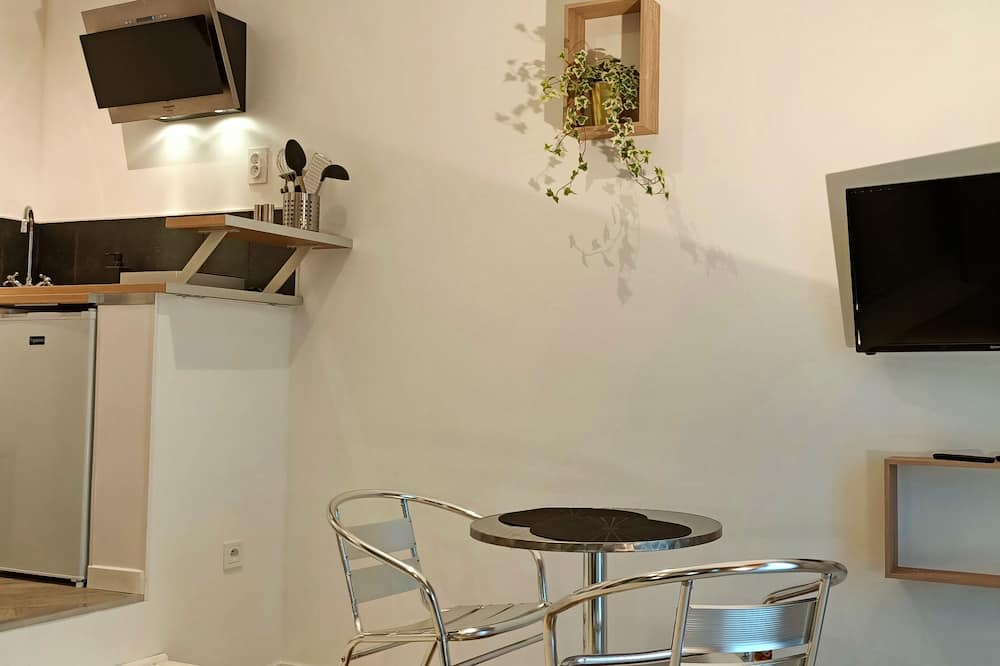 Photo of Livingroom in Saint-Jean-Saint-Germain