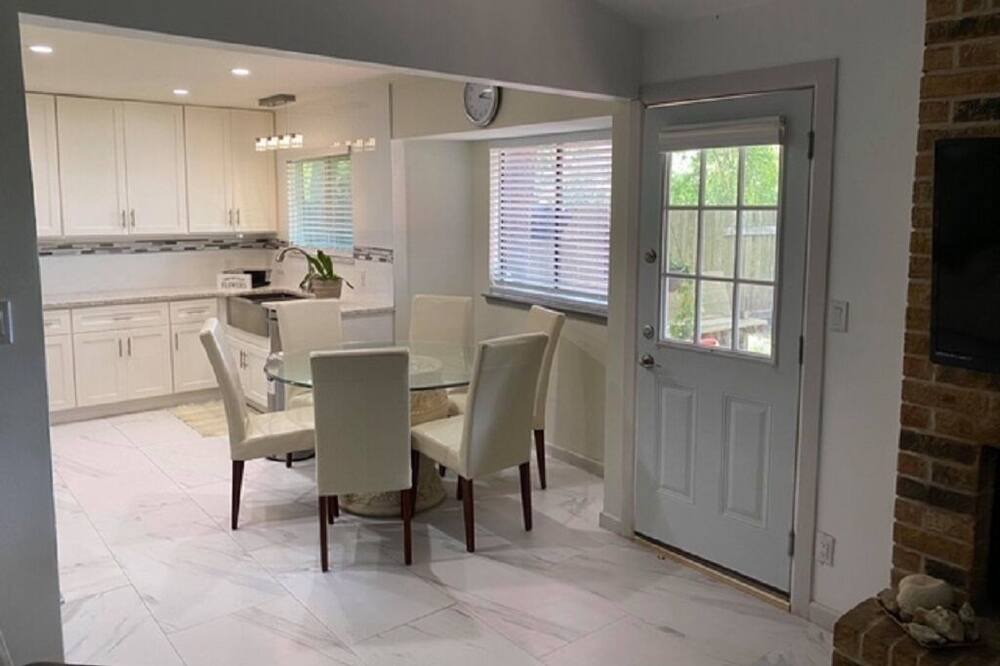 Photo of Kitchen in Bee Cave Woods