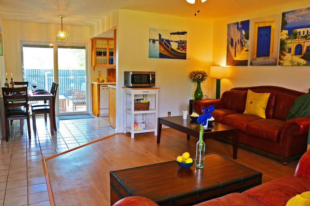 Photo of Bedroom in Manor