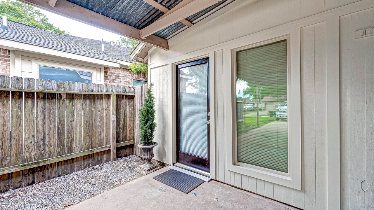 Photo of Outdoor in Garden Oaks