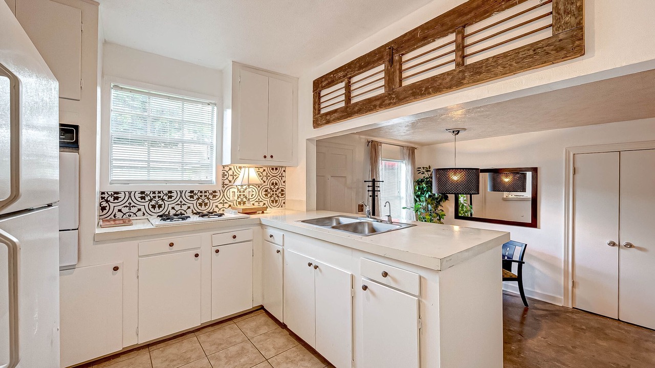 Photo of Kitchen in Garden Oaks