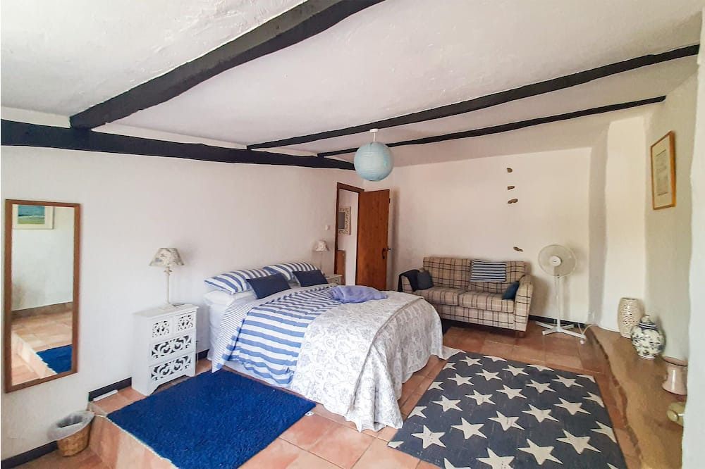 Photo of Bedroom in Saint-Hilaire-de-Voust