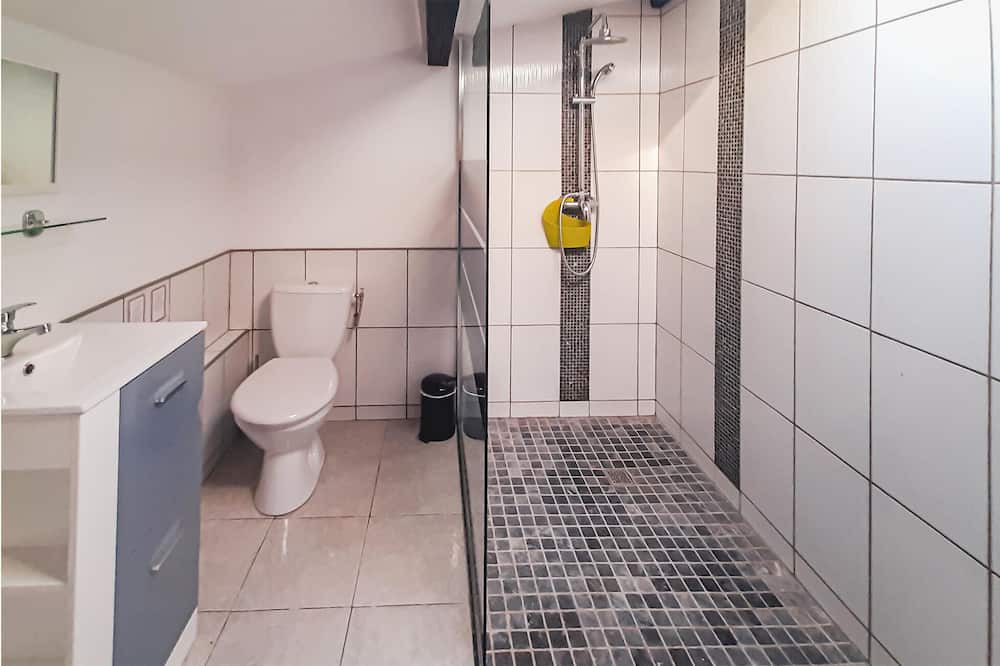 Photo of Bathroom in Saint-Hilaire-de-Voust