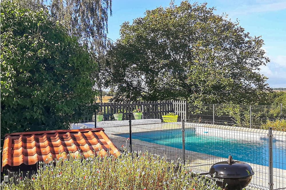 Photo of Outdoor in Saint-Hilaire-de-Voust