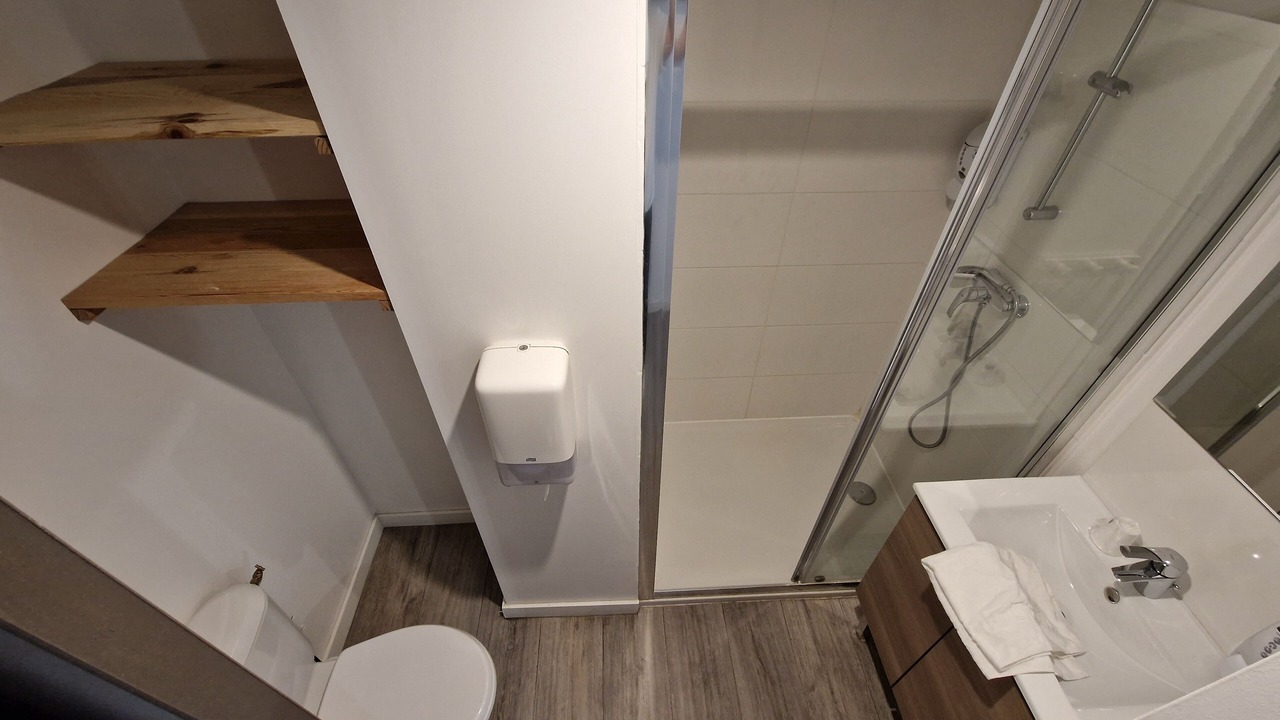 Photo of Bathroom in Sete