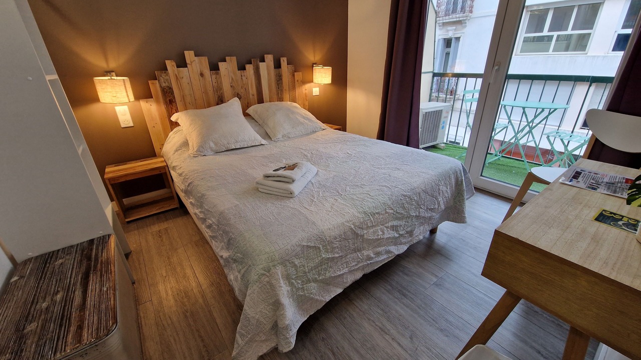 Photo of Bedroom in Sete