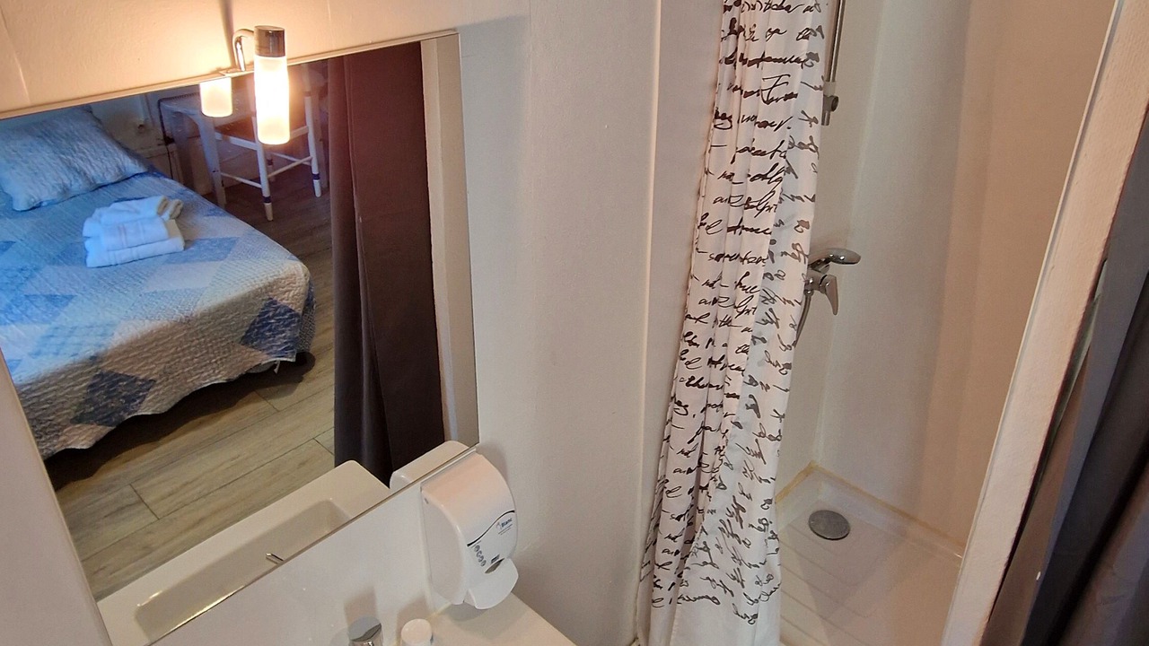 Photo of Bathroom in Sete