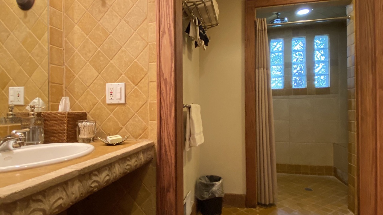 Photo of Bathroom in Grand River