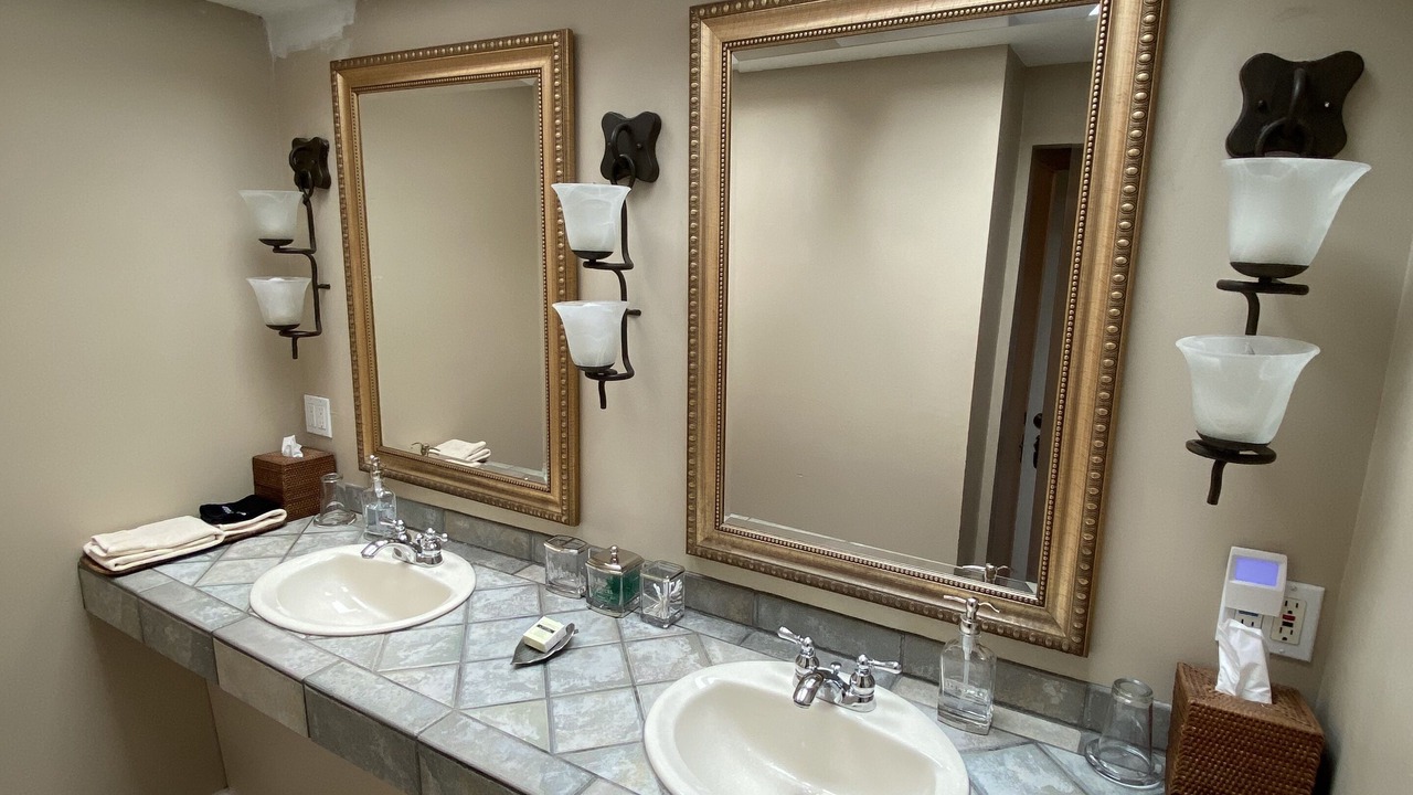 Photo of Bathroom in Grand River