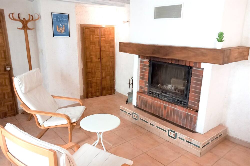 Photo of Livingroom in Caunes-Minervois
