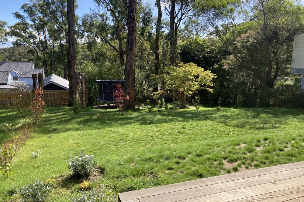 Photo of Outdoor in Red Hill