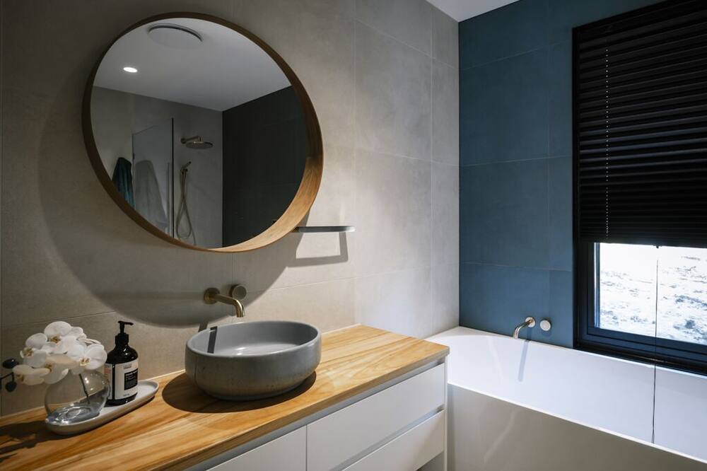 Photo of Bathroom in Red Hill