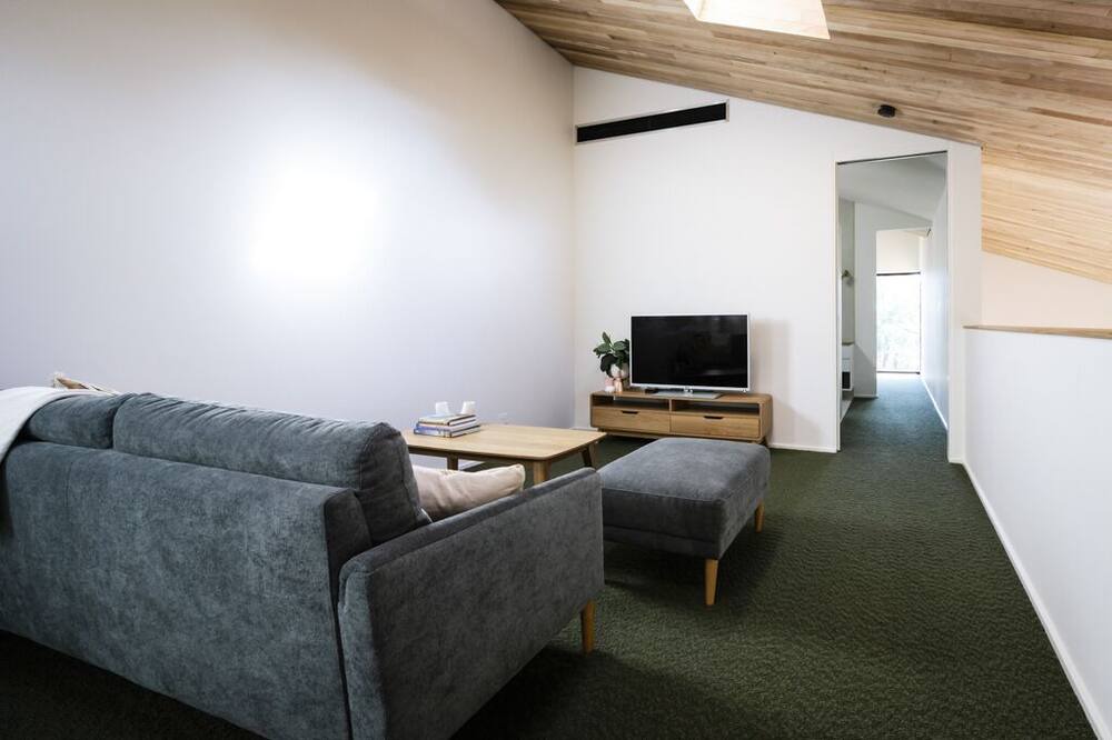 Photo of Livingroom in Red Hill