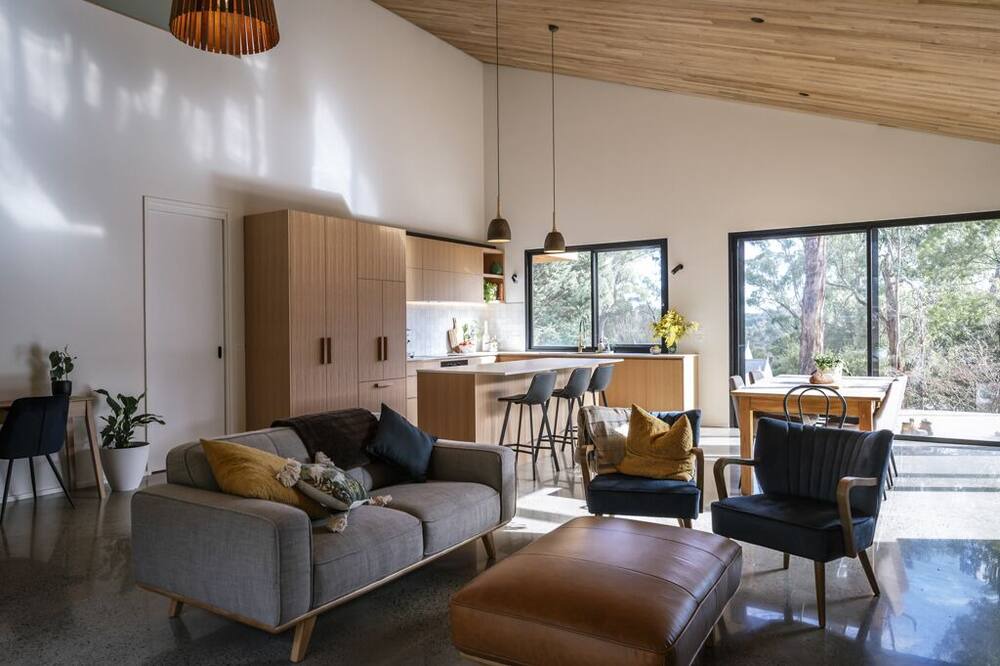 Photo of Livingroom in Red Hill