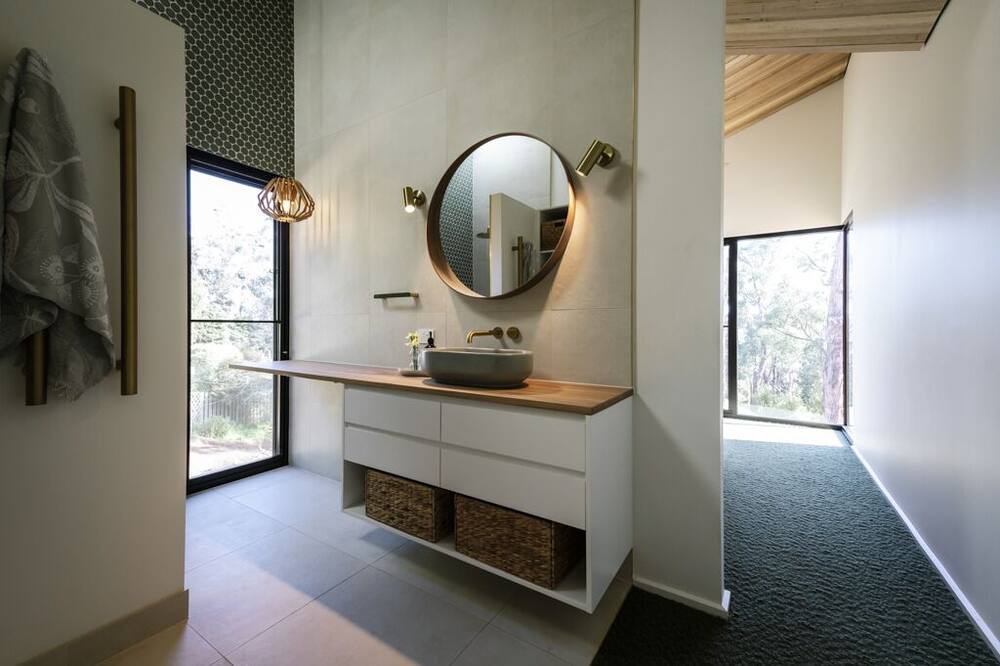 Photo of Others in Red Hill