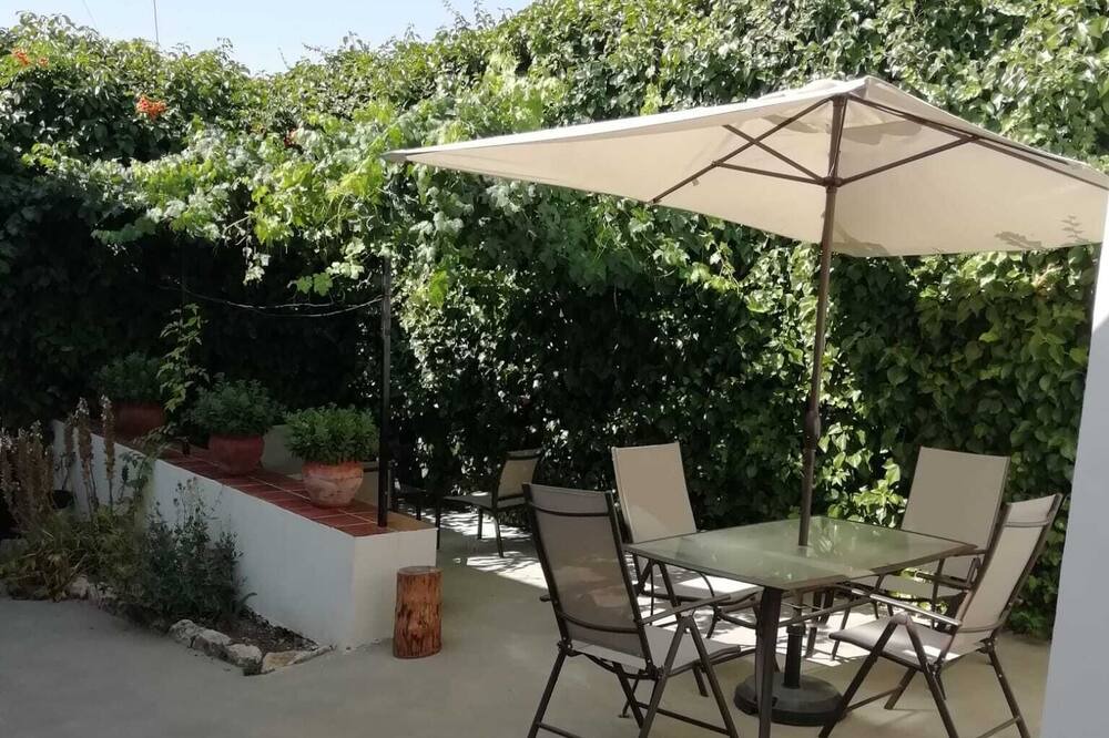 Photo of Patio Balcony in Alcala del Jucar