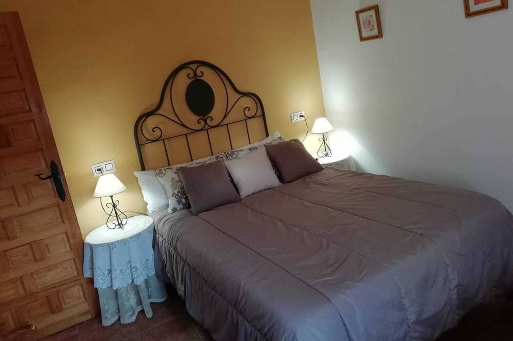 Photo of Bedroom in Alcala del Jucar