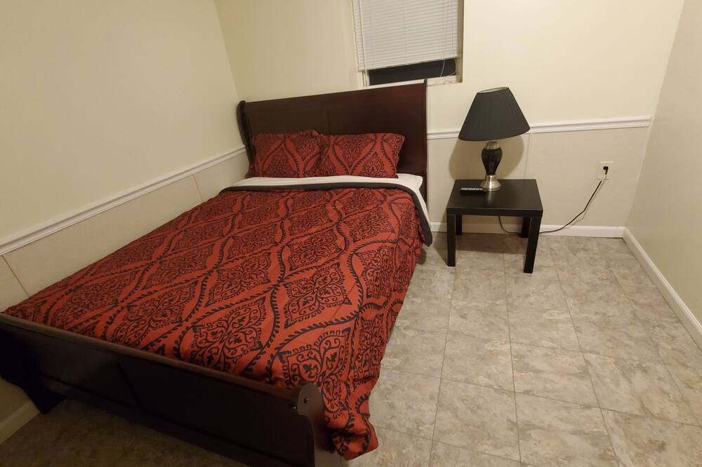 Photo of Bedroom in Niskayuna