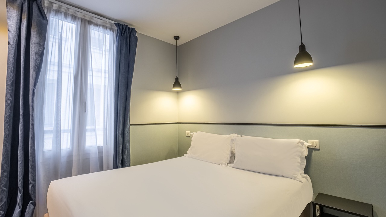 Photo of Bedroom in Grenelle